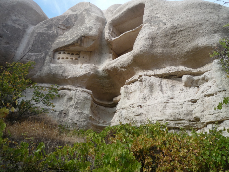 troglodyte dwellings